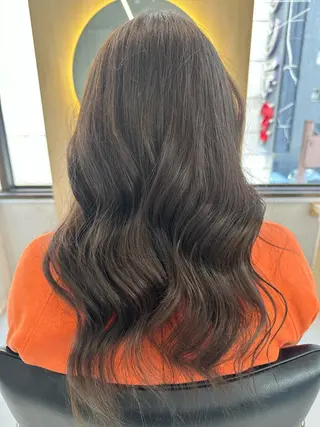 カラー 深見 真由のヘアスタイル