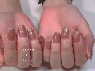 ミディアム ネイル Blowe ニュアンスのネイルデザイン