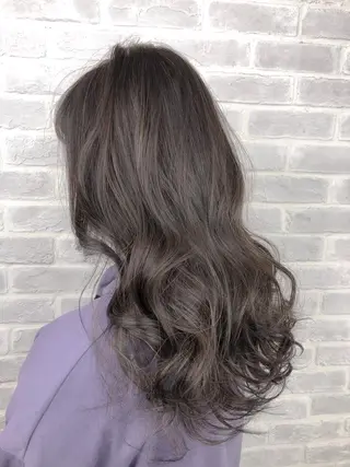 セミロング カラー 【透明感、艶髪】西村 有司のヘアスタイル