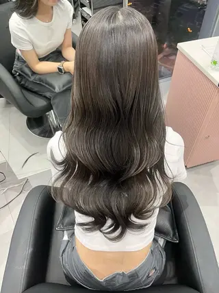 ロング カラー TheEctilo 江坂Yoshimi✨のヘアスタイル