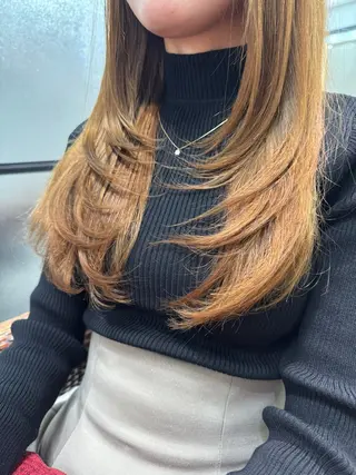 ロング 暖色カラー🤎Red Neo meiのヘアスタイル