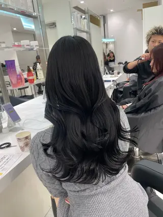 ロング カラー 野口 楓華のヘアスタイル