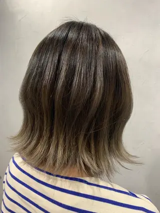 ミディアム カラー 江畑 匠 新宿三丁目 徒歩30秒⭐️のヘアスタイル