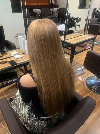 ロング カラー 新倉 あかねのヘアスタイル