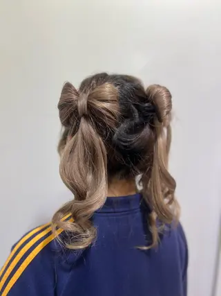 セミロング ヘアアレンジ 艶カラー/アレンジ 🎀 菅野 彩音のヘアスタイル