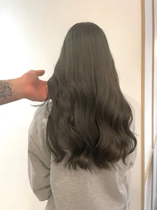 ロング 透明感/エクステ Veluaのヘアスタイル