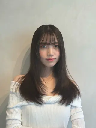 ロング 井上 友希のヘアスタイル