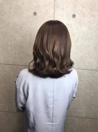 カラー 成枝 天花のヘアスタイル