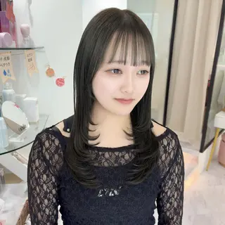 ロング 𝑚𝑖𝑤𝑎 / 顔周り/レイヤーのヘアスタイル