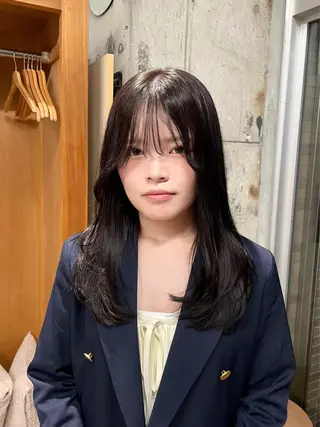 ロング chisato☁️ カットカラーモデルのヘアスタイル