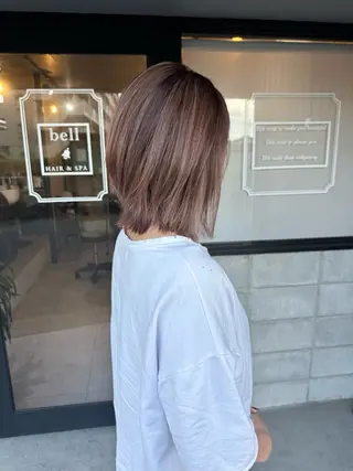 ミディアム カラー 森本 笑のヘアスタイル