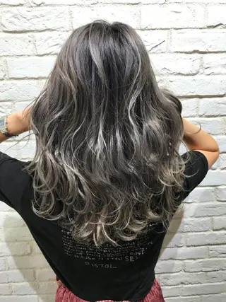 ロング カラー マンツーマン女性 美容師 奏のヘアスタイル