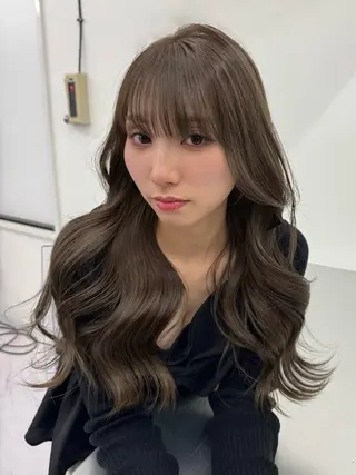 ロング Rita/髪質改善/ ブリーチなしWカラーのヘアスタイル