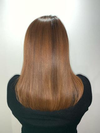 セミロング 神頭 彩のヘアスタイル
