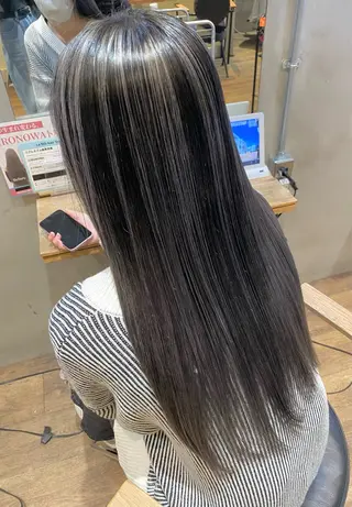 ロング 井上 麻帆のヘアスタイル