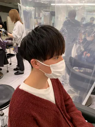 ショート カラー パーマ メンズ メンズパーマ特化 TAIGAのヘアスタイル