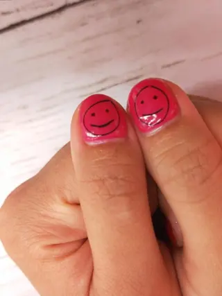 ネイル はばすみれ🎀ﾈｲﾙ 光ﾌｪｲｼｬﾙ ﾍｱのネイルデザイン