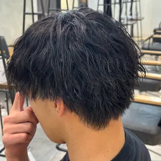 パーマ メンズ センターパート/カラ ーメッシュ📍ユリのヘアスタイル