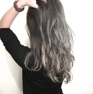 ロング カラー パーマ ヘアアレンジ 大阪レミーエクステ チビ編み込みのヘアスタイル