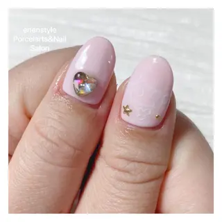 ミディアム ネイル 🐾enen style 🐾のネイルデザイン