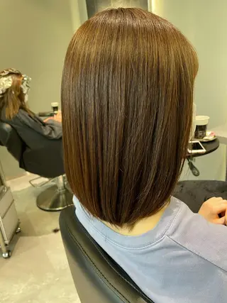 ショート カラー 髪質改善艶髪特化 二瓶 海人のヘアスタイル