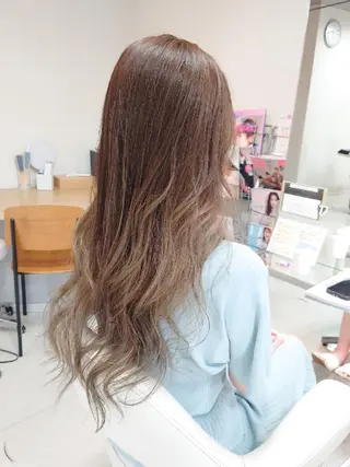 ロング カラー nagane sayakaのヘアスタイル