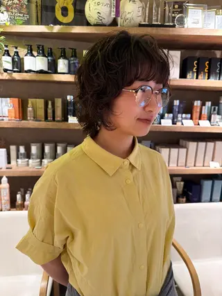 ミディアム パーマ Befine🫧岡田 万侑のヘアスタイル