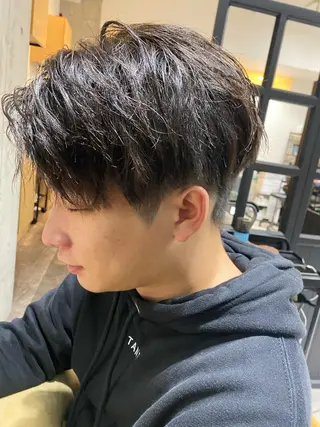 パーマ メンズ 似合う髪型見つけます AYAKAのヘアスタイル