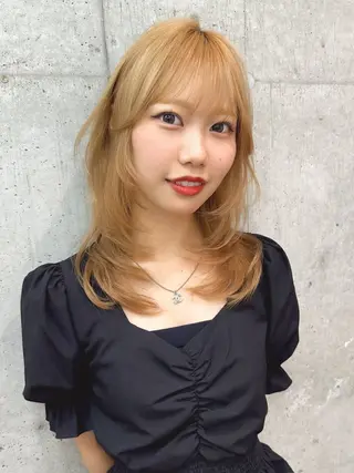 セミロング カラー ヘアアレンジ 立川レイヤー 透明感カラーaoiのヘアスタイル