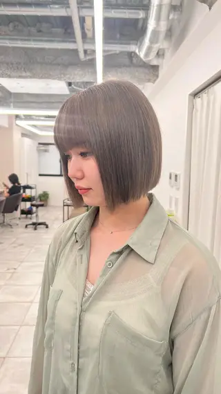 ショート カラー 赤みゼロ/透明感 カラー🌿KANTAのヘアスタイル