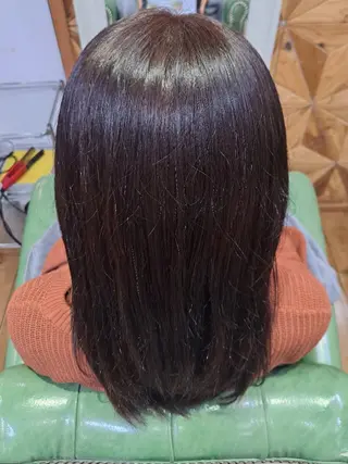 セミロング クボ タのヘアスタイル