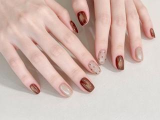 ネイル Elegantbea utyショウレイのネイルデザイン