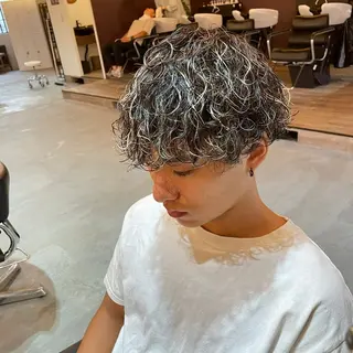 ショート カラー パーマ メンズ ツイスパ特化 石川 歳也のヘアスタイル