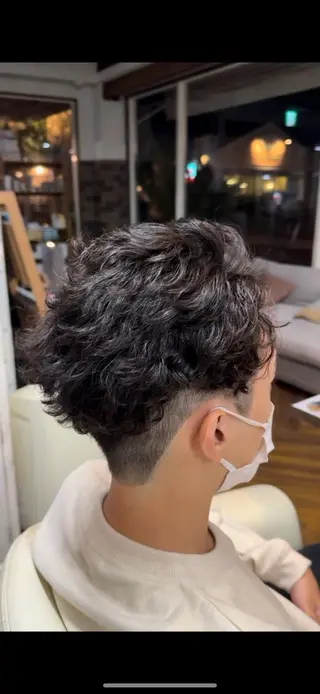 パーマ メンズ 犬飼 幸志のヘアスタイル