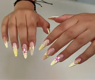 ネイル Julie NailSalonのネイルデザイン