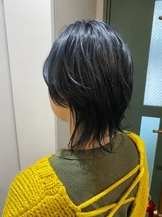 ショート カラー moanin モーニンのヘアスタイル