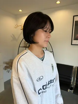 カラー 牧野 花夏のヘアスタイル