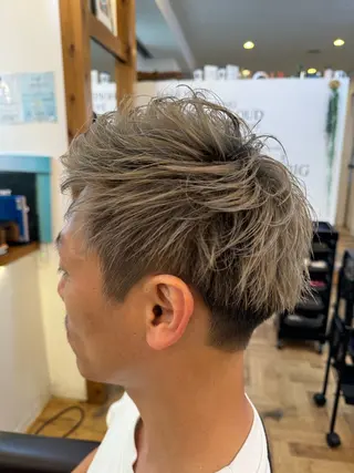 ショート カラー メンズ L i L 塚口のヘアスタイル
