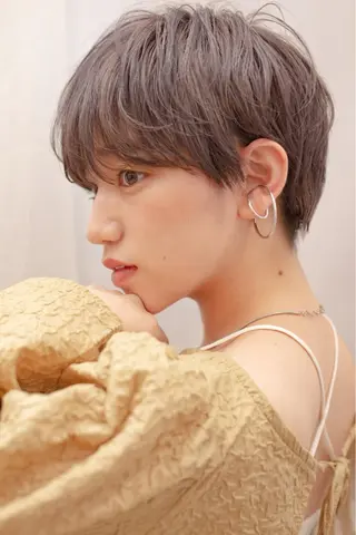 ショート レイヤー/大人ボブ| ワタナベ リョウカのヘアスタイル