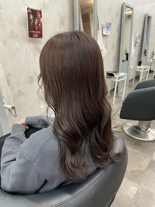 ロング カラー 藤田 麗安のヘアスタイル