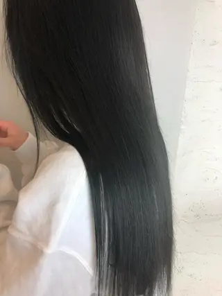 ロング カラー 荒清  圭以のヘアスタイル