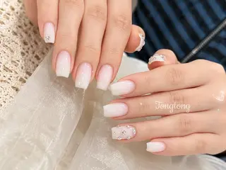 ネイル Tongtong Nail Salonのネイルデザイン