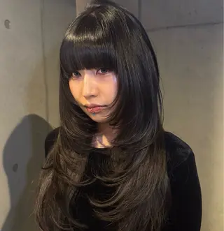 ロング カラー だいち/ブリーチ/ レイヤーカットのヘアスタイル
