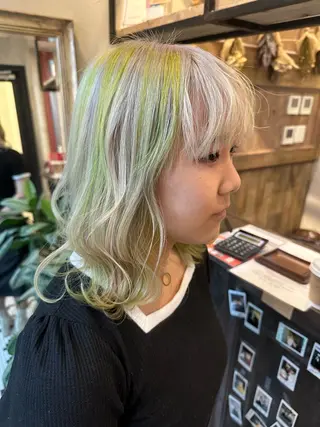 ミディアム カラー Lantana 前野心結のヘアスタイル