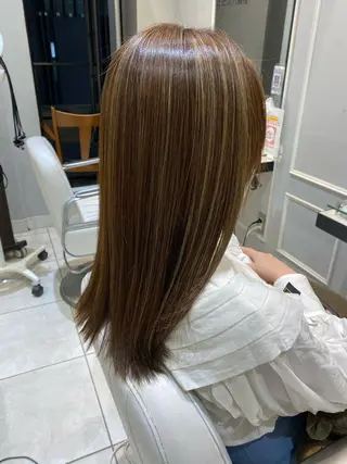 セミロング 美髪矯正透明感カラー 江川 和輝のヘアスタイル
