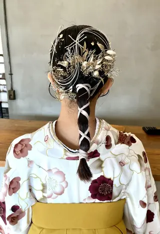 ヘアアレンジ Nina by Babyloneのヘアスタイル