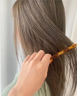 セミロング カラー ヘアアレンジ lani ブリーチ /ダブルカラーのヘアスタイル