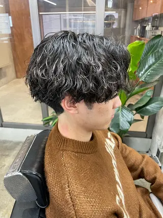 ショート カラー パーマ ヘアアレンジ メンズ 亀井隆汰/メンズ専門 パーマ/フェード可のヘアスタイル