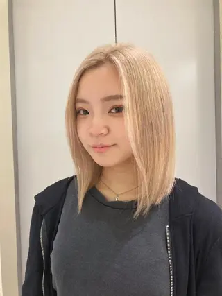 ミディアム カラー JUURI- Shionのヘアスタイル