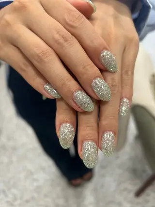 ネイル 小松 千冬のネイルデザイン